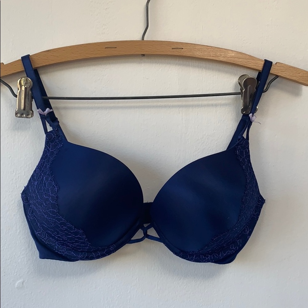 Victoria’s Secret Bombshell Plunge Navy Lace 32C